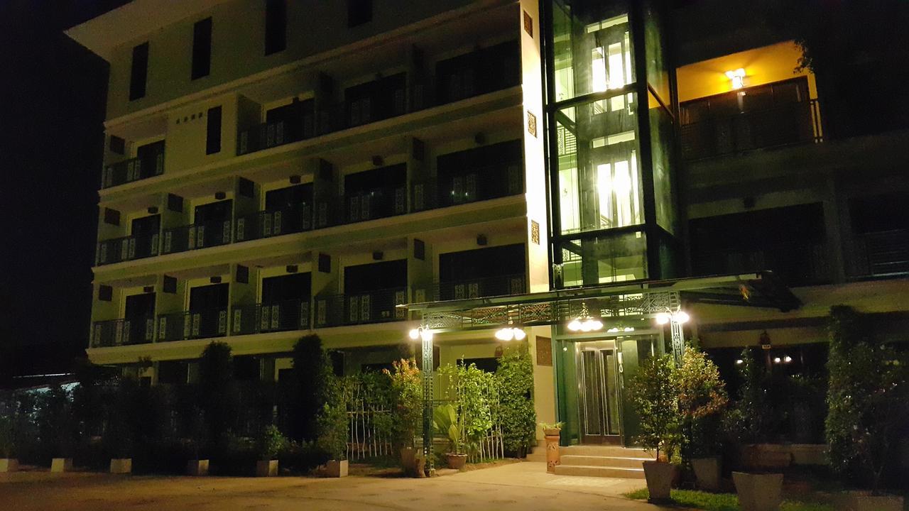 Garden Corner Resort & Hotel Phitsanulok Exterior photo